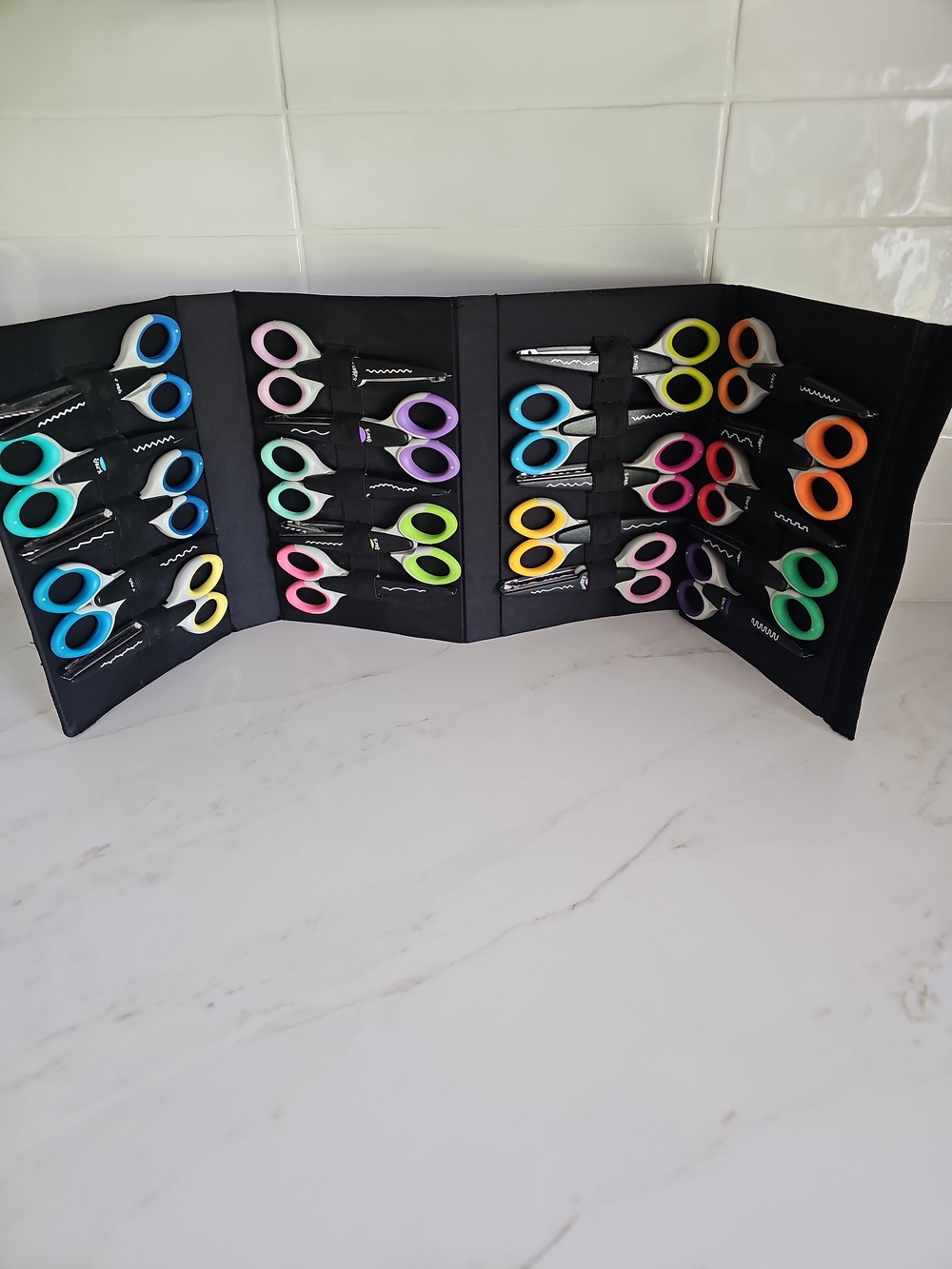 Complete 20-Piece Ultra Grip Kraft Edgers Decorative Craft Scissor Set